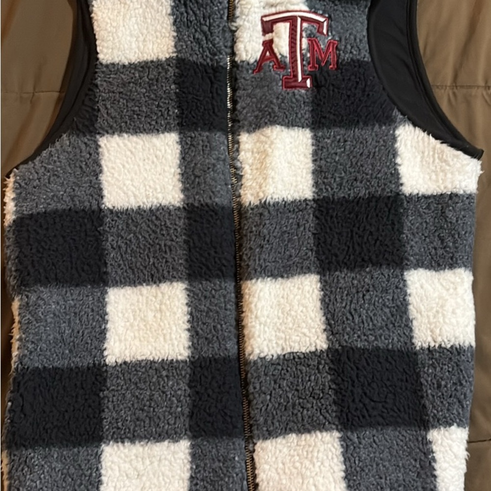 Checkered Sherpa Vest with Embroidered A&M Logo sz Medium Victoria Secret Pink